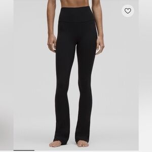 Lululemon Mini Yoga Pants